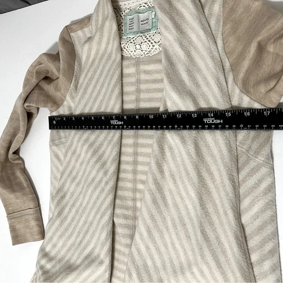 Saturday Sunday Taupe & Cream Cardigan with Fringe Size XS - Picture 6 of 8